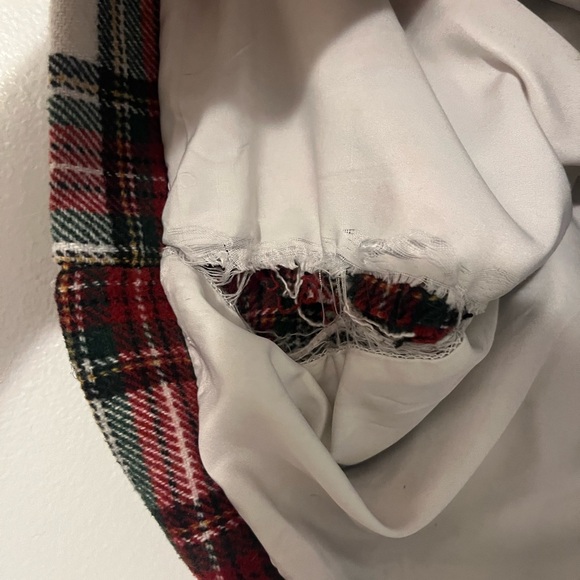 Hollister Christmas Plaid Skirt - Picture 6 of 9